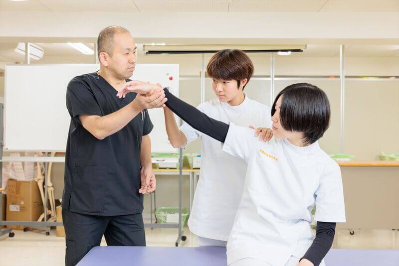 学校法人近畿医療学園イメージ４